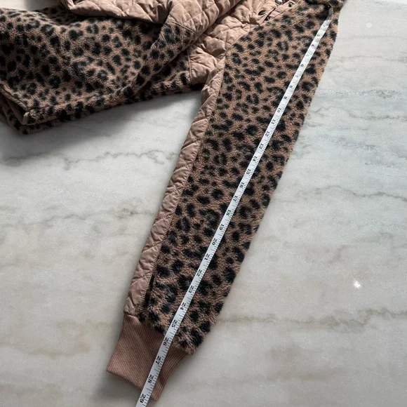 Abercrombie & Fitch Women's Asymmetrical Snap-Up Fleece Size L - Picture 13 of 13